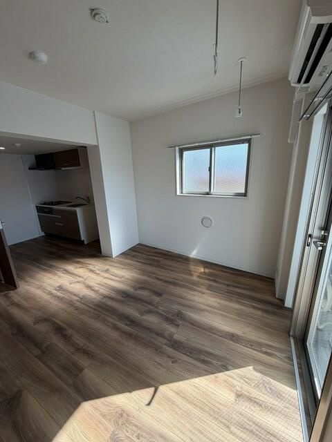 ｇｕｔｅ　Ｗｏｈｎｕｎｇ　北千住の居間・リビング