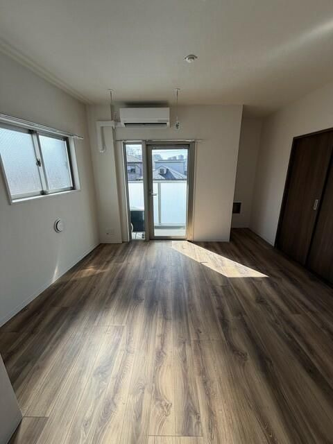ｇｕｔｅ　Ｗｏｈｎｕｎｇ　北千住の居間・リビング