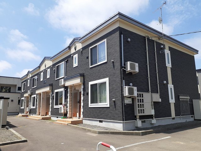 メゾン　ド　ファミーユ美園の外観