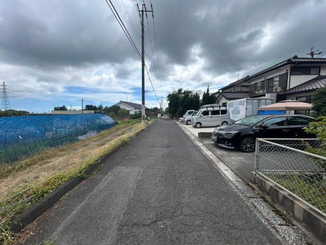 牟礼岡2丁目　土地1,635万　専任室田の前面道路含む現地写真