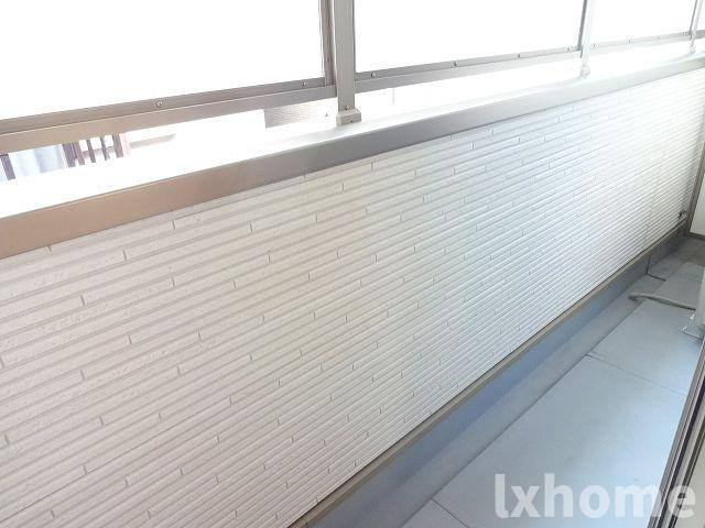 Ｎｅｏ　Ｃｏｕｒｔ　藤のバルコニー