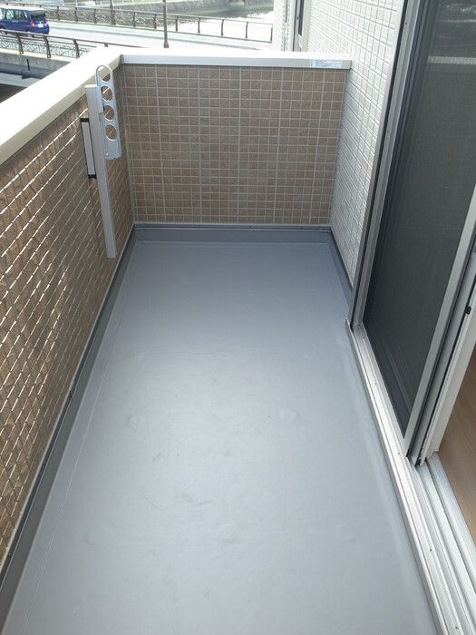 SW's riverside D-roomのバルコニー