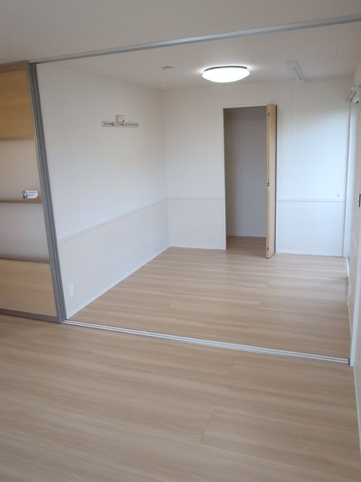 SW's riverside D-roomの居間・リビング