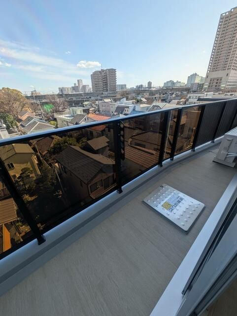 クレストコート北千住レジデンスのバルコニー