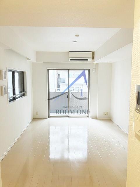 エクセル川崎ＷＥＳＴ の居間・リビング|洋室のお部屋です。