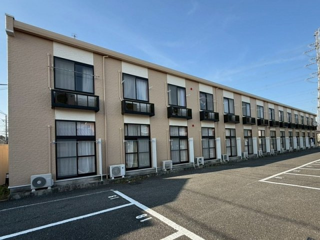 レオパレスイーストⅤの外観