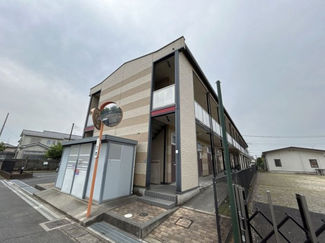 レオパレスイーストⅤの外観