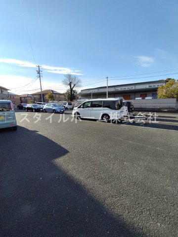 【駐車場】 | リビングタウン下地Ａ