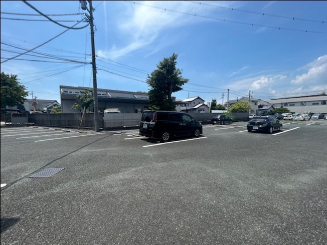 【駐車場】 | リビングタウン下地Ａ
