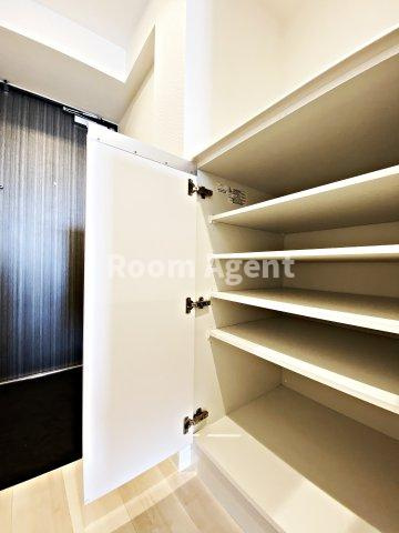 S-RESIDENCE堀田の玄関