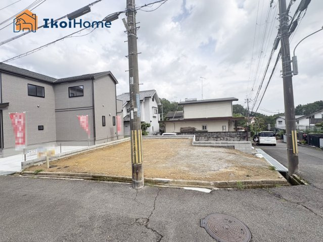神戸市西区北山台2丁目全2棟A号棟　新築戸建の駐車場|●資料・カタログのご請求無料●駐車スペースは並列3台可能です。3台あると来客時も便利です！
