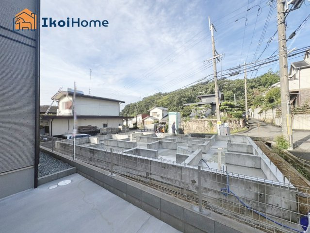 神戸市西区北山台2丁目全2棟A号棟　新築戸建の駐車場|●資料・カタログのご請求無料●駐車スペースは並列3台可能です。3台あると来客時も便利です！