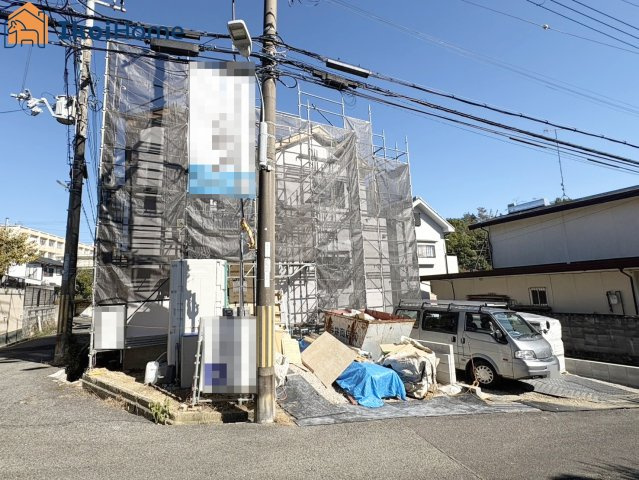 神戸市西区北山台2丁目全2棟A号棟　新築戸建のエントランス|～ご見学に関して～平日や夜間でもご案内可能。決まったお時間で身動きが取れない方も臨機応変に対応します