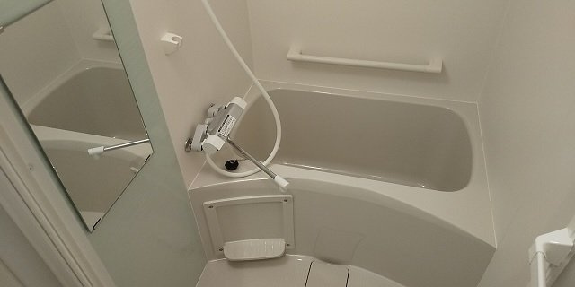 クレイノフリーゼあざみ野の浴室