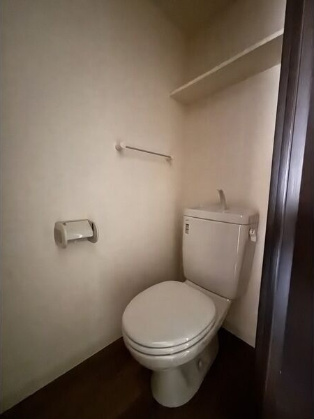 TOYOOKA APARTMENTのトイレ