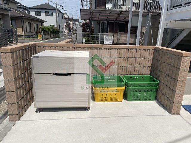 リブリ膝折のその他