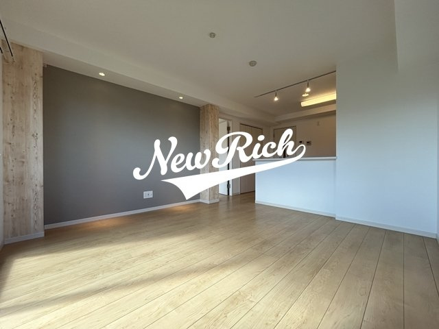 前橋市元総社町の賃貸マンションの居間・リビング