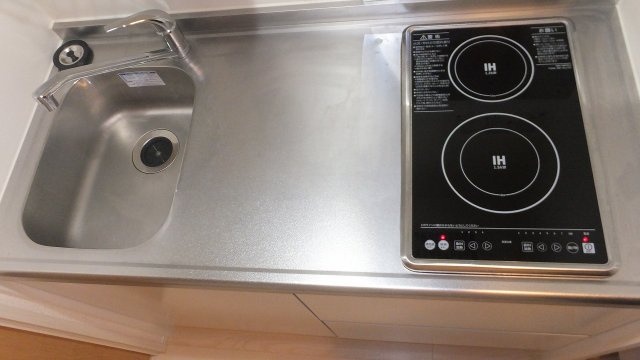 クレイノメゾン　ド　ミント板宿のキッチン|電熱タイプの2口のキッチン