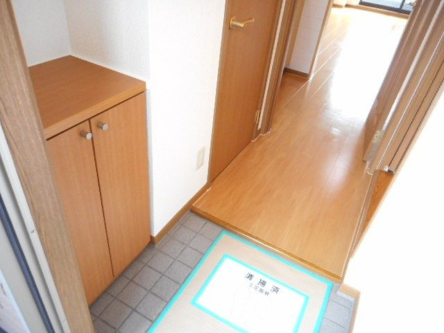 フラワー四季Ⅱの玄関