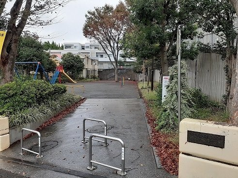 ベル大倉山イーストの周辺|公園まで45m