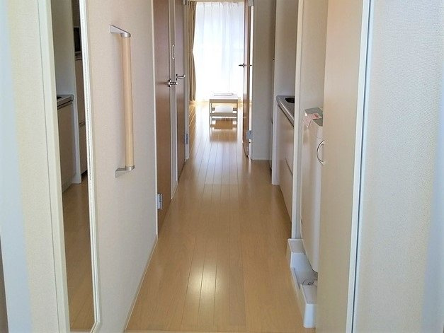 クレイノドゥマンＡ館の玄関