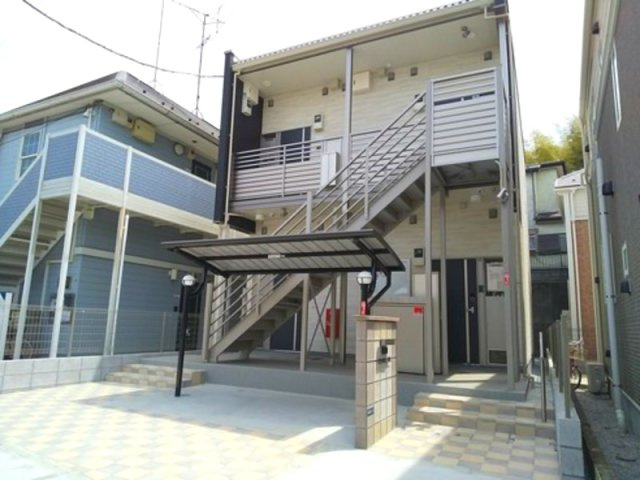 クレイノドゥマンＡ館の外観