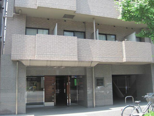 ルーブル文京音羽のエントランス