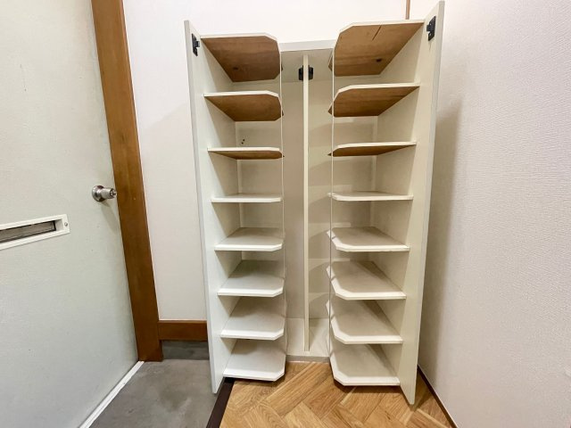 エスパシオA棟の収納|※画像は同物件別室となります。