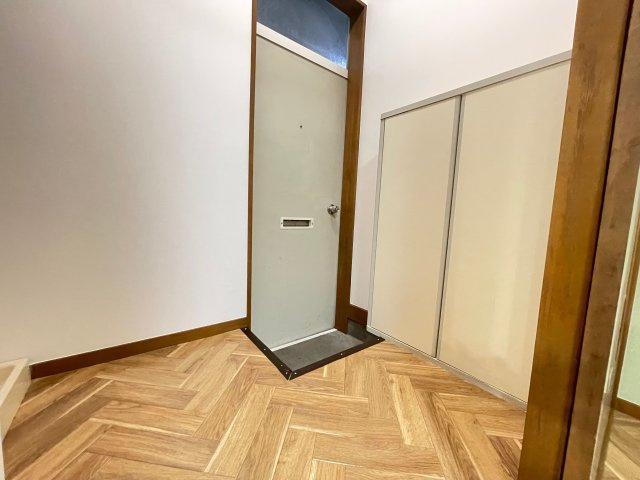 エスパシオA棟の玄関|※画像は同物件別室となります。