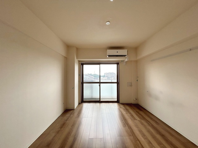 川崎市高津区溝口２丁目の賃貸マンションの居間・リビング