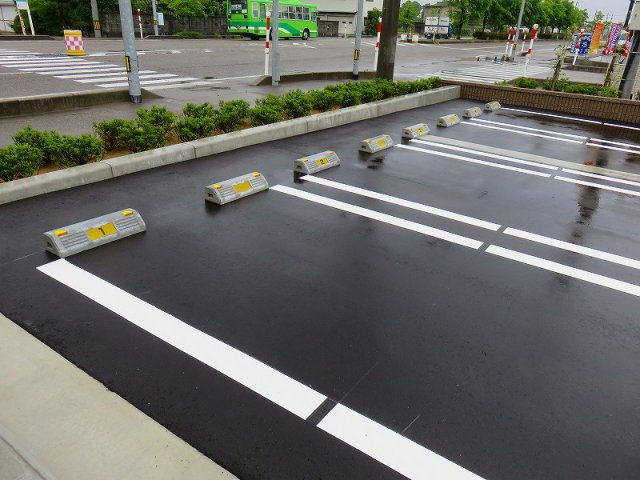 フォレスト・ブリエの駐車場