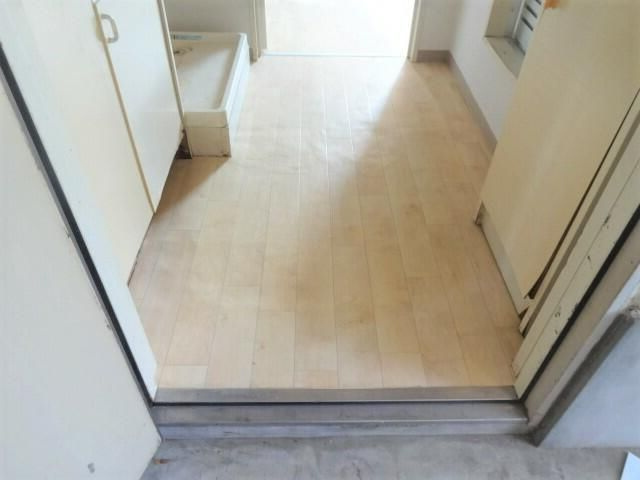 シャトレーパピヨ新狭山の玄関