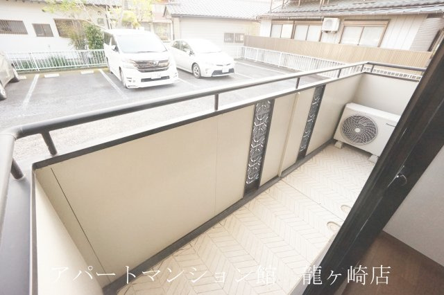 屋敷添ハイツのバルコニー|※103号室使用