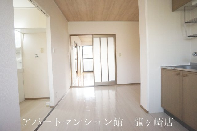 屋敷添ハイツの内装|※103号室使用