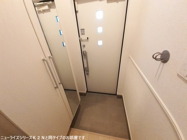 グランシエル鳴海の玄関