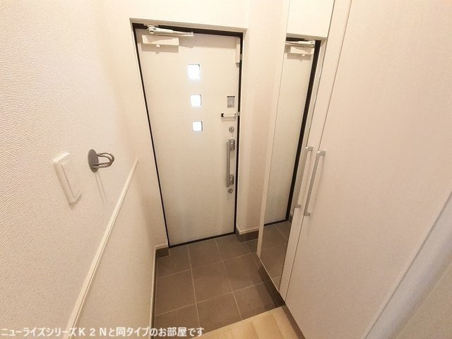 グランシエル鳴海の玄関