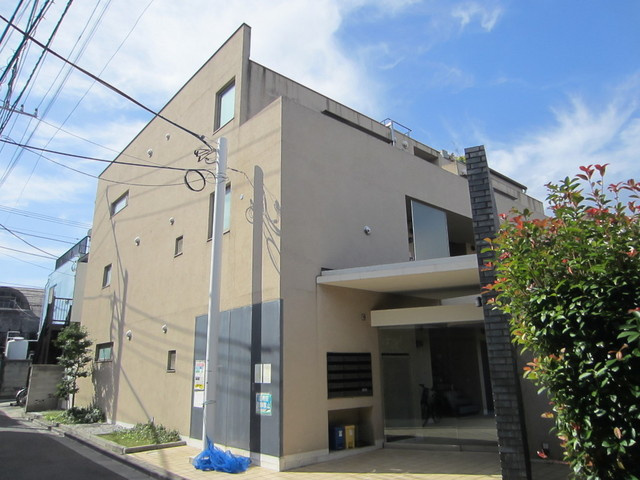 トリニティコートの外観|とっても明るい居住空間です♪