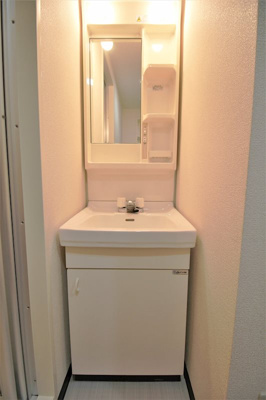 【洗面所】 | コンフォートプレイス | ※他号室参考写真