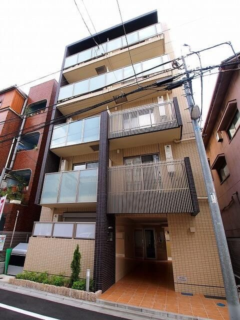ユイマール三ノ輪の外観