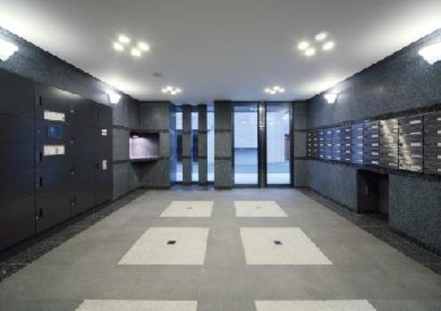 ルーブル早稲田六番館のロビー