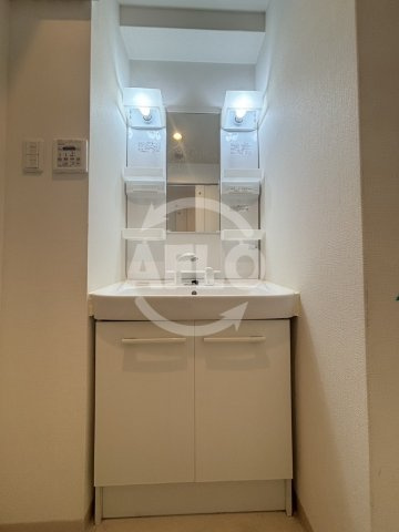 モダンアパートメント大阪ドーム前の独立洗面台|モダンアパートメント大阪ドームシティ　独立洗面台