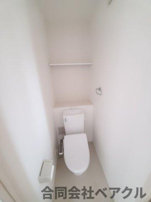 【トイレ】 | エルミタージュ下鴨東 | コンパクトで使いやすいトイレです