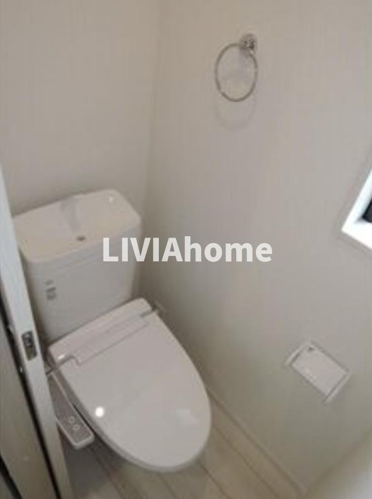 足立区千住東１丁目のアパートのトイレ|同シリーズの参考写真です。実際の設備・内装は現況を優先とさせていただきます。