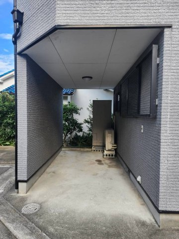堺市西区上戸建の駐車場