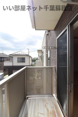 アバンサールⅢのバルコニー|お洗濯にも便利なバルコニー付き