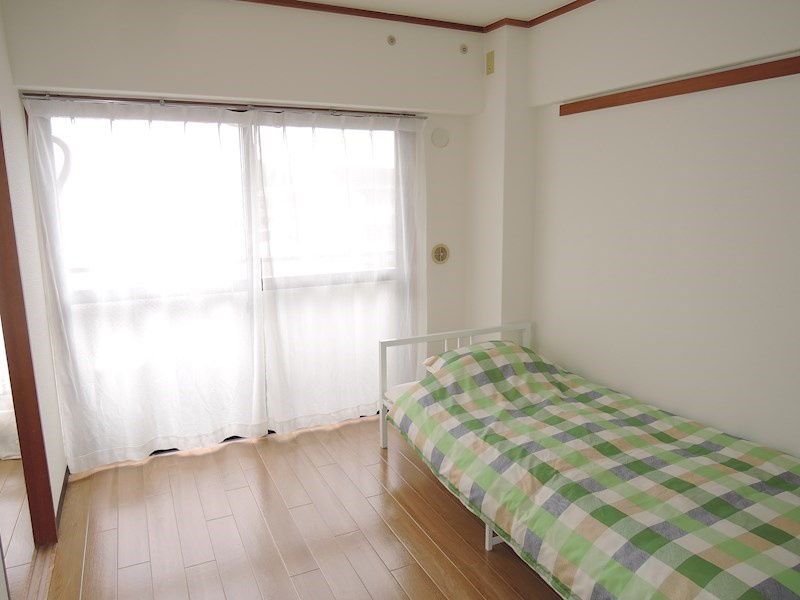 川崎市多摩区菅稲田堤１丁目の賃貸マンションの居間・リビング