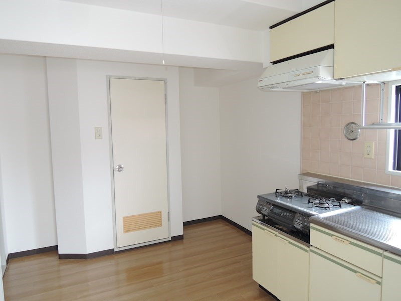川崎市多摩区菅稲田堤１丁目の賃貸マンションの居間・リビング