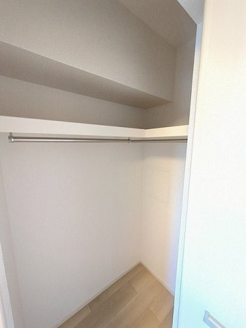 ヒカルサ神戸垂水山手の収納|こまごまとしたものを収納できそうですね