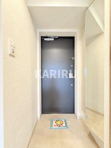プレリス鶴見緑地グランガーデリアの玄関