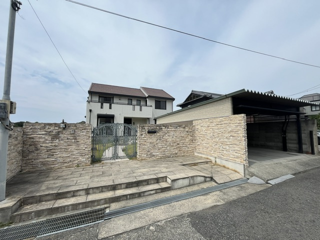 山荘町戸建の外観